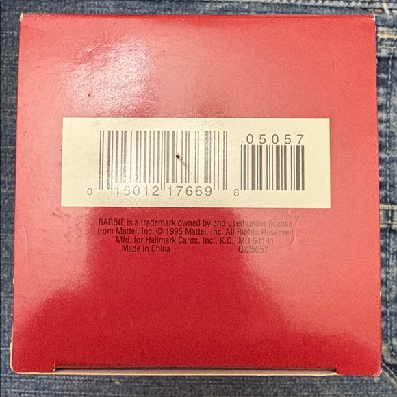 Vintage‎ 1995 Holiday Barbie Hallmark Keepsake Christmas Ornament #3 in Box - Picture 12 of 14